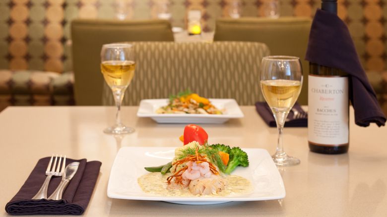 <b>Holiday Inn Vancouver Centre Restaurant</b>. Images powered by <a href="https://www.leonardoworldwide.com/" title="Leonardo Worldwide" target="_blank">Leonardo</a>.