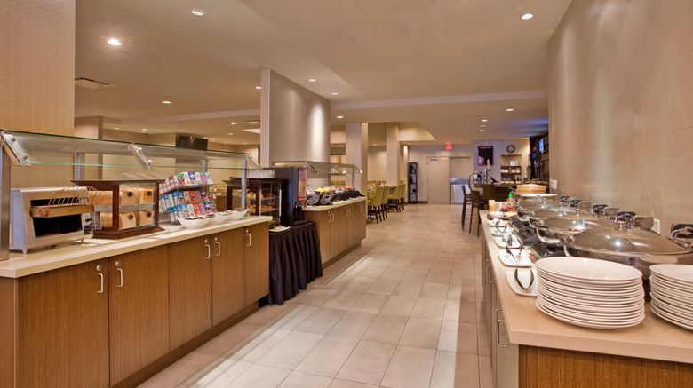 <b>Holiday Inn Vancouver Centre Restaurant</b>. Images powered by <a href="https://www.leonardoworldwide.com/" title="Leonardo Worldwide" target="_blank">Leonardo</a>.