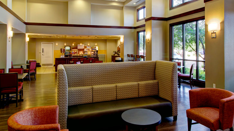 <b>Holiday Inn Express & Suites, Sioux City Lobby</b>. Images powered by <a href="https://www.leonardoworldwide.com/" title="Leonardo Worldwide" target="_blank">Leonardo</a>.