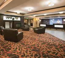 Holiday Inn Express Hotel & Suites Lobby