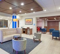 Holiday Inn Express & Stes Memorial Park Lobby