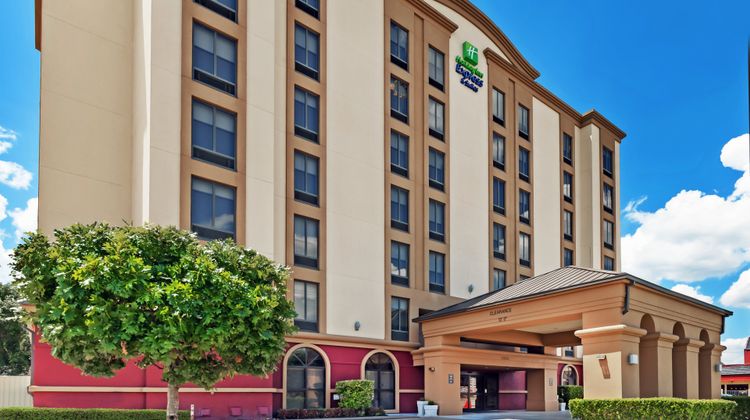Holiday Inn Express & Stes Memorial Park Exterior