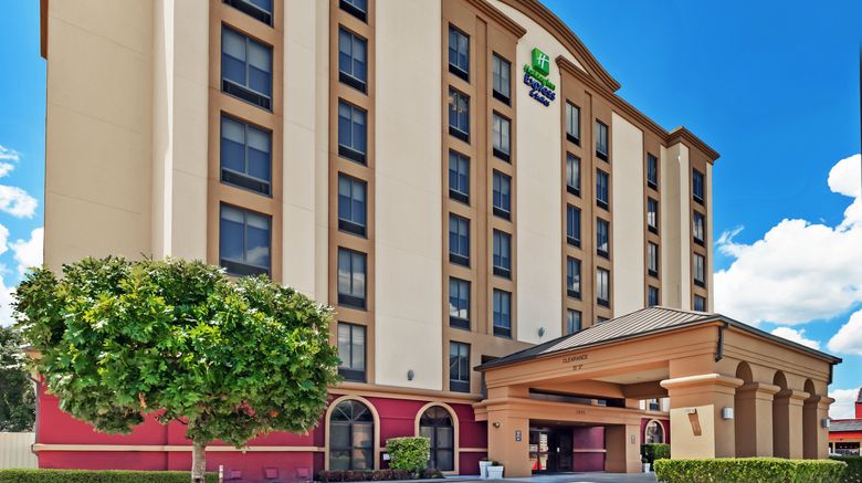 <b>Holiday Inn Express & Stes Memorial Park Exterior</b>. Images powered by <a href="https://www.leonardoworldwide.com/" title="Leonardo Worldwide" target="_blank">Leonardo</a>.
