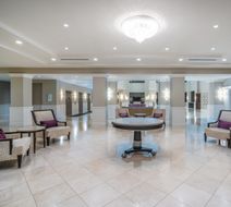 Holiday Inn at Roberts Centre Lobby