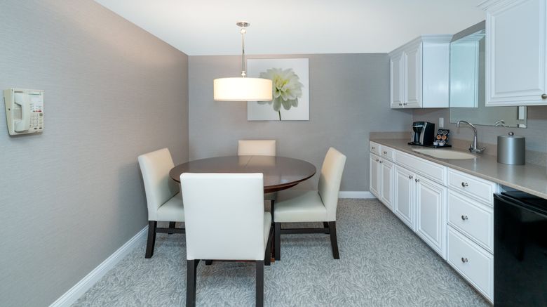 <b>Holiday Inn at Roberts Centre Suite</b>. Images powered by <a href="https://www.leonardoworldwide.com/" title="Leonardo Worldwide" target="_blank">Leonardo</a>.