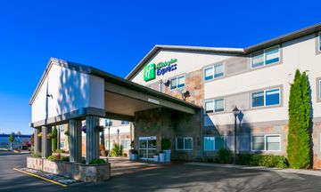Holiday Inn Express & Suites Everett