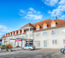 Leonardo Hotel Mannheim-Ladenburg Exterior