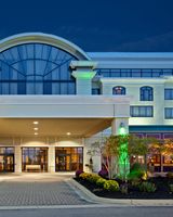 Holiday Inn at Roberts Centre