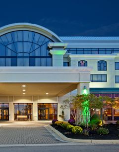 Holiday Inn at Roberts Centre