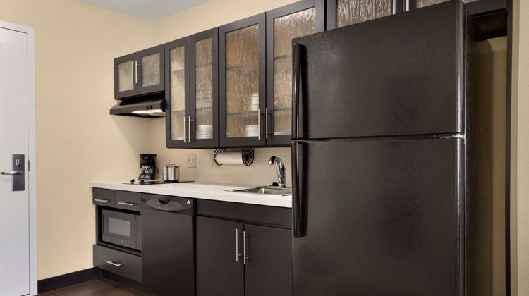 Candlewood Suites Vestal-Binghamton Room