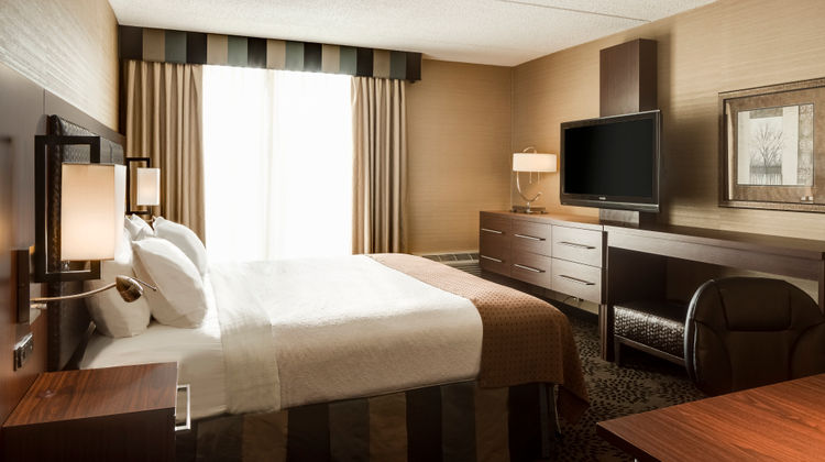 Holiday Inn Hotel & Stes, Des Moines NW Suite