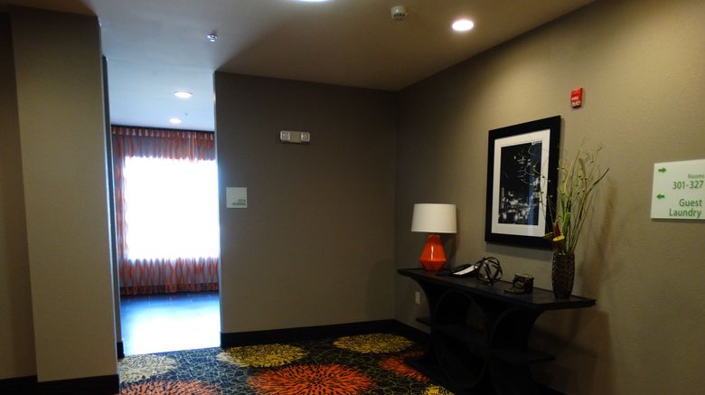 <b>Holiday Inn Covington Lobby</b>. Images powered by <a href="https://www.leonardoworldwide.com/" title="Leonardo Worldwide" target="_blank">Leonardo</a>.