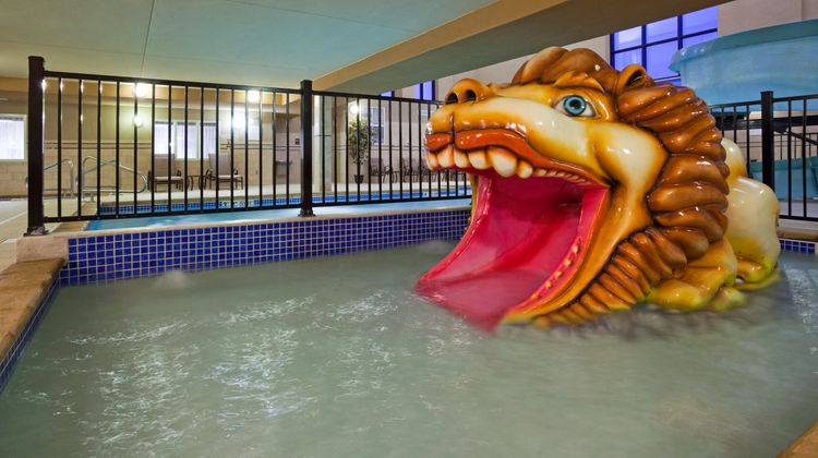 Holiday Inn Express Hotel & Suites Pool