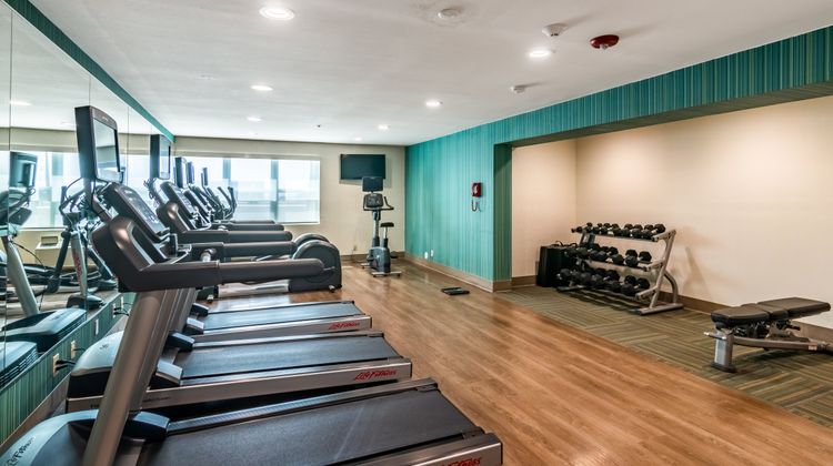 Holiday Inn Express & Suites Camarillo Health Club