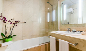 Exe Suites 33