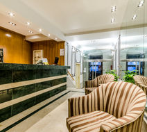 Exe Suites 33 Exterior