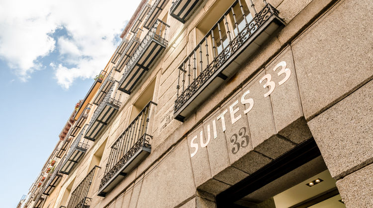 Exe Suites 33 Exterior