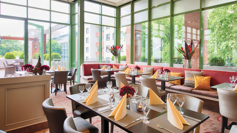 <b>Leonardo Hotel Mannheim City Center Restaurant</b>. Images powered by <a href="https://www.leonardoworldwide.com/" title="Leonardo Worldwide" target="_blank">Leonardo</a>.