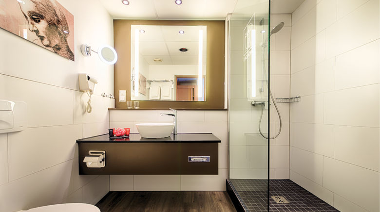 <b>Leonardo Hotel Mannheim City Center Room</b>. Images powered by <a href="https://www.leonardoworldwide.com/" title="Leonardo Worldwide" target="_blank">Leonardo</a>.