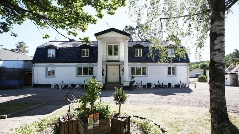 Hallsnas Hotell  and  Konferens Exterior. Images powered by <a href="https://www.leonardoworldwide.com" target="_blank" rel="noopener">Leonardo</a>.