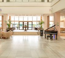 Copthorne Newcastle Lobby