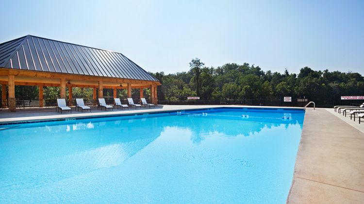 Crowne Plaza Resort Asheville Pool