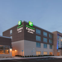 Holiday Inn Express/Stes Sterling Height