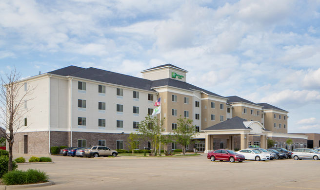 Holiday Inn Hotel & Suites Airport Exterior