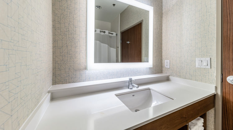 Holiday Inn Express Fort Worth I-35 Room