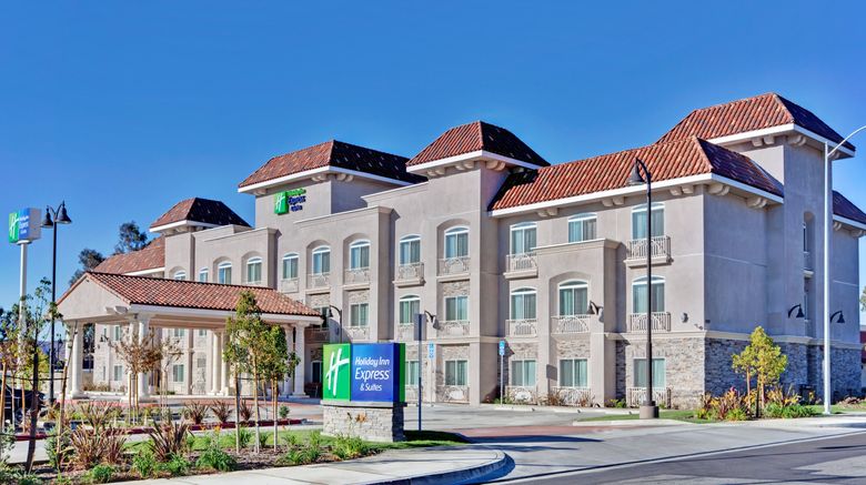 <b>Holiday Inn Express Hotel & Suites Exterior</b>. Images powered by <a href="https://www.leonardoworldwide.com/" title="Leonardo Worldwide" target="_blank">Leonardo</a>.