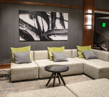 Holiday Inn Fargo Lobby
