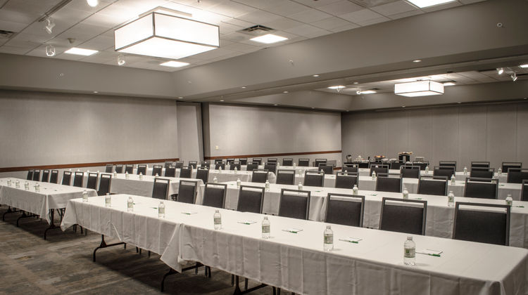 Holiday Inn Fargo Meeting