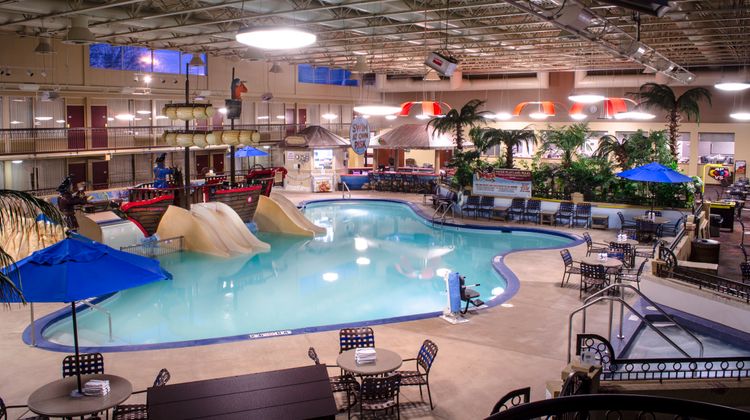 Holiday Inn Fargo Pool