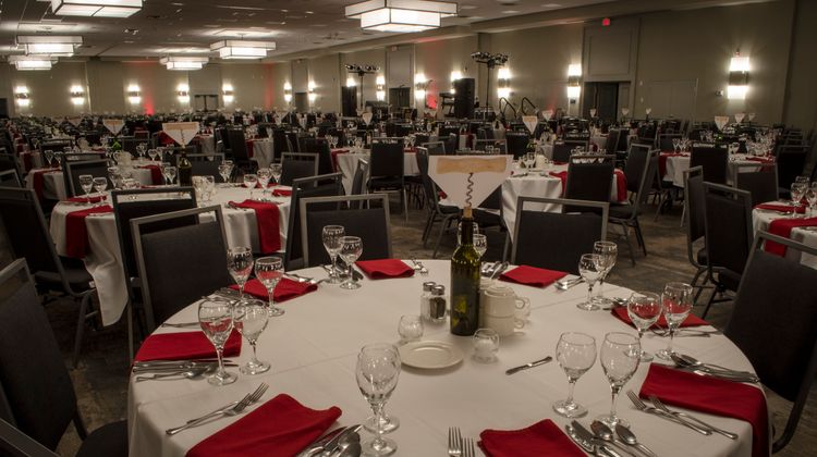 Holiday Inn Fargo Ballroom