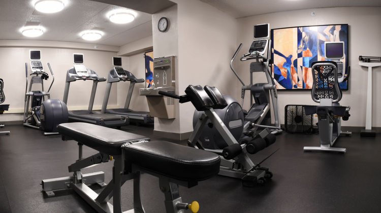 Holiday Inn Fargo Health Club