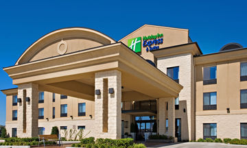 Holiday Inn Express Hotel & Suites
