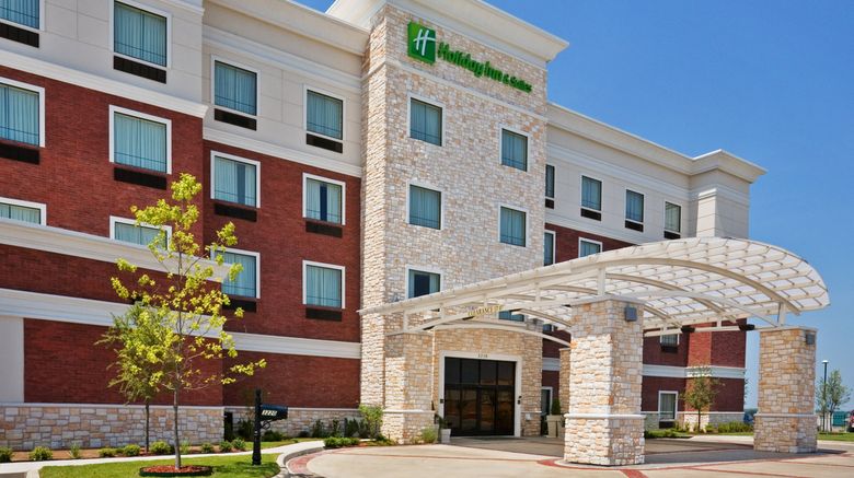 Holiday Inn  and  Suites McKinney-Fairview Exterior. Images powered by <a href="https://www.leonardoworldwide.com" target="_blank" rel="noopener">Leonardo</a>.