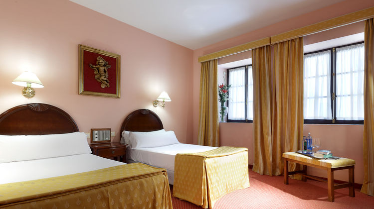 Crisol Monasterio de San Miguel Room