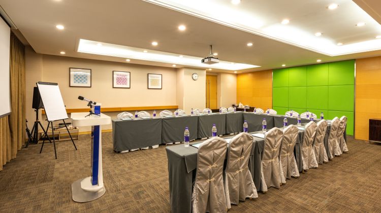Holiday Inn Express Shangdi Beijing Meeting