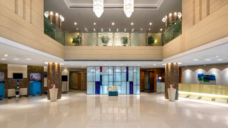 <b>Holiday Inn Express Shangdi Beijing Lobby</b>. Images powered by <a href="https://www.leonardoworldwide.com/" title="Leonardo Worldwide" target="_blank">Leonardo</a>.