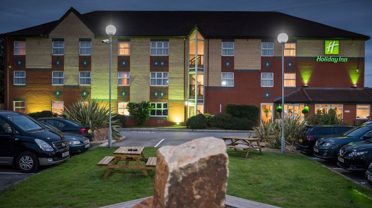 Holiday Inn Manchester West Exterior