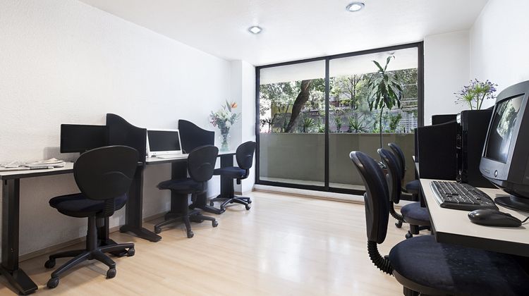 Exe Suites San Marino Lobby