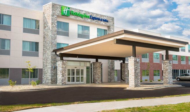 Holiday Inn Express & Suites Rock Falls Exterior