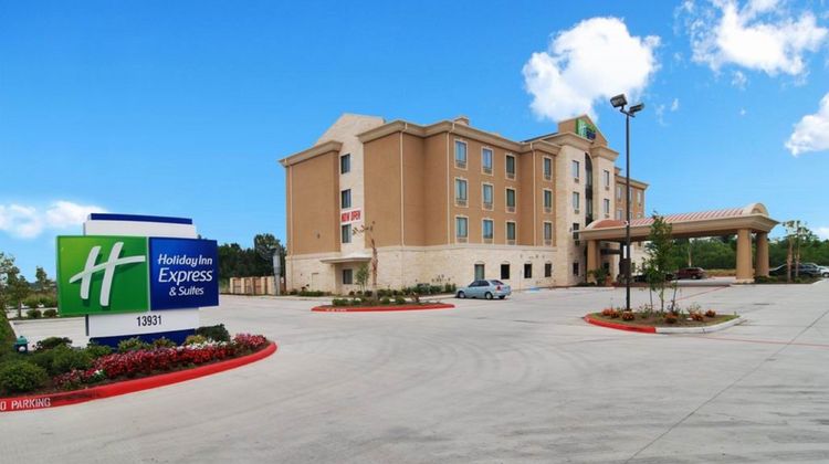 Holiday Inn Express & Stes Houston South Exterior