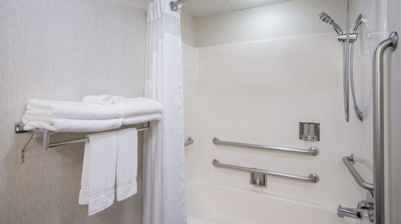 <b>Holiday Inn Express Room</b>. Images powered by <a href="https://www.leonardoworldwide.com/" title="Leonardo Worldwide" target="_blank">Leonardo</a>.
