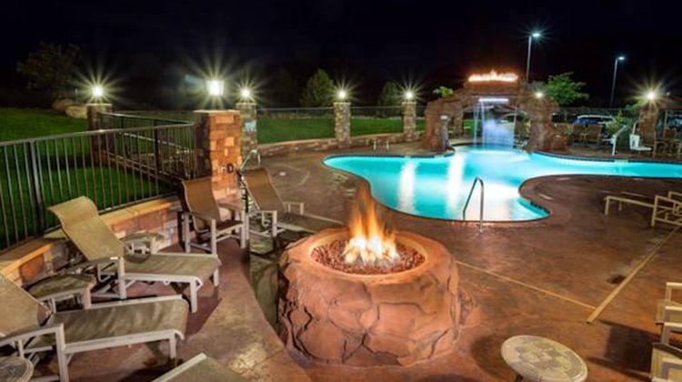 Holiday Inn Express Hotel & Suites Pool