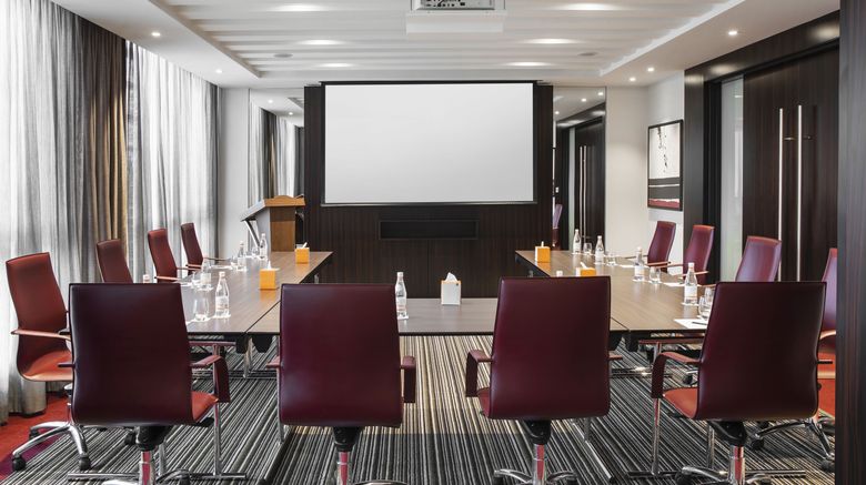 <b>Centro Salama Meeting</b>. Images powered by <a href="https://www.leonardoworldwide.com/" title="Leonardo Worldwide" target="_blank">Leonardo</a>.