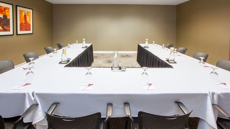<b>Crowne Plaza Hotel Minneapolis Intl Arpt Meeting</b>. Images powered by <a href="https://www.leonardoworldwide.com/" title="Leonardo Worldwide" target="_blank">Leonardo</a>.