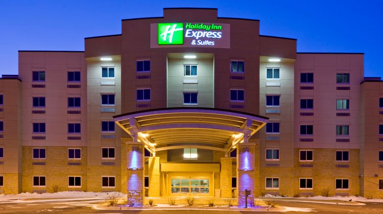 Holiday Inn Express Mankato East Exterior