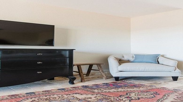 <b>Hillside Boutique Hotel Room</b>. Images powered by <a href="https://www.leonardoworldwide.com/" title="Leonardo Worldwide" target="_blank">Leonardo</a>.